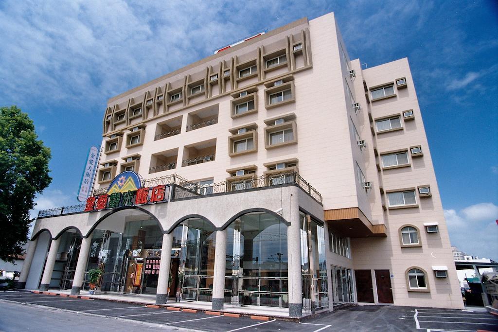 Jing Ai Hotel Luodong Exterior photo